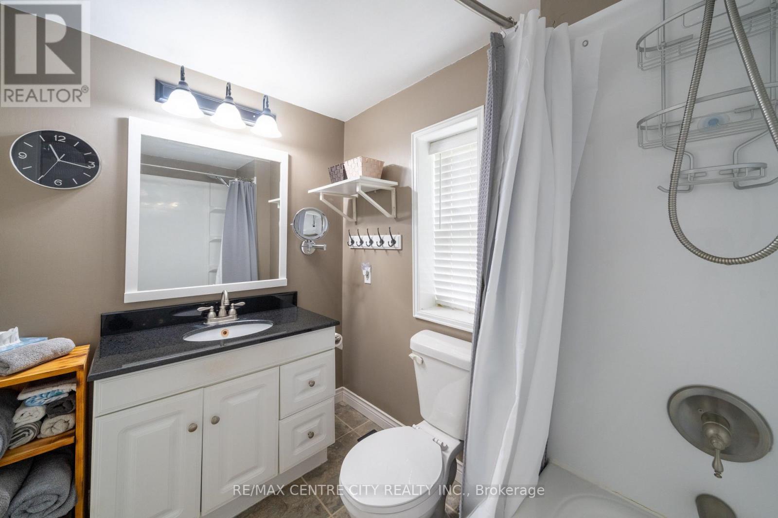 2179 EGREMONT DRIVE - 30