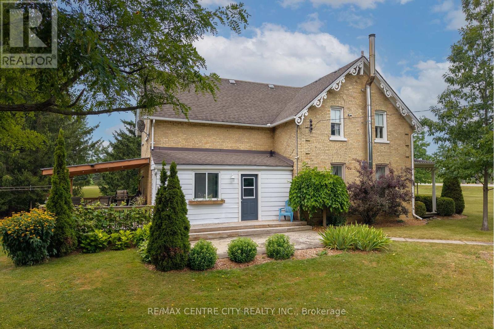 2179 EGREMONT DRIVE - 39