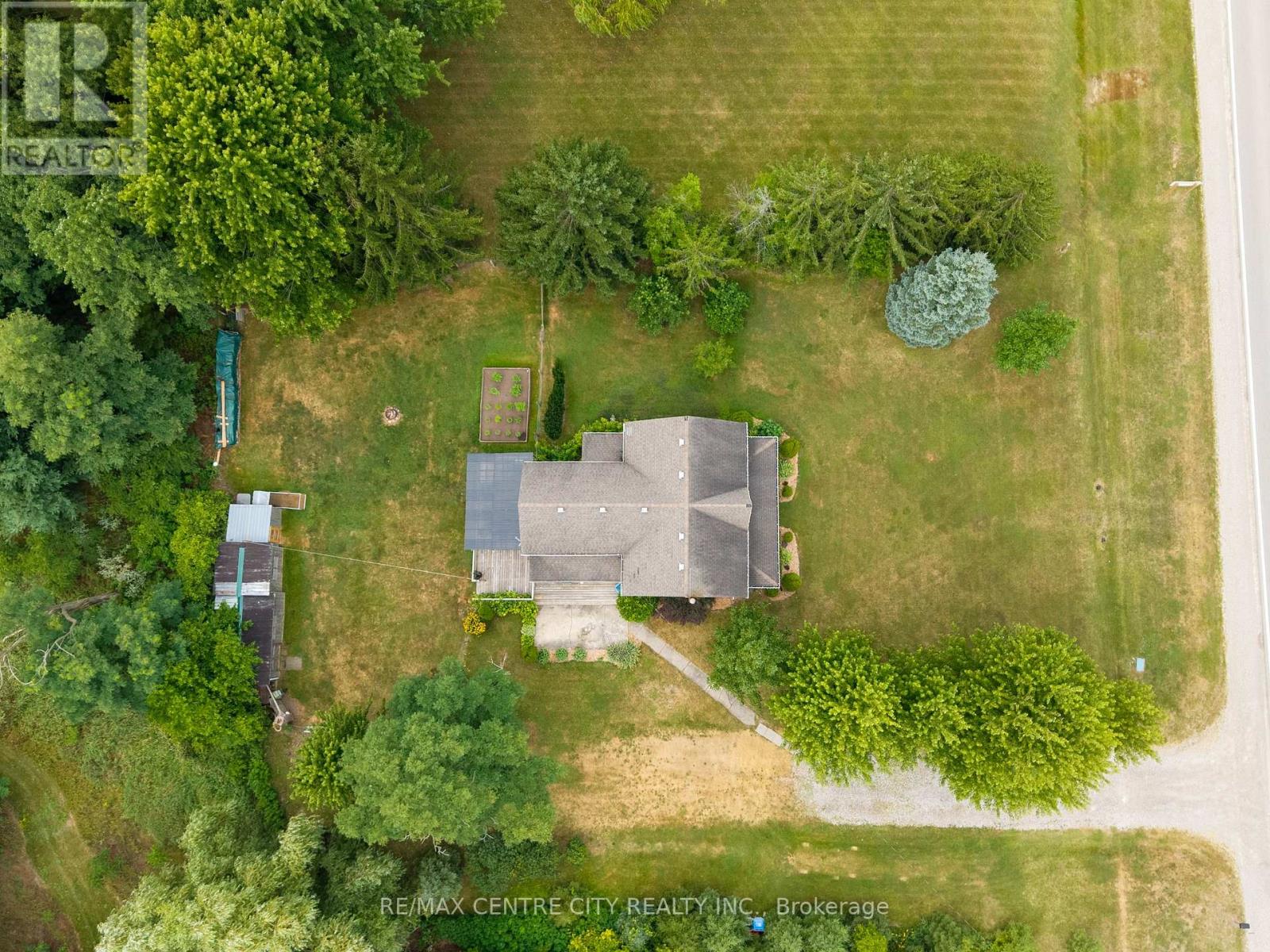 2179 EGREMONT DRIVE - 43