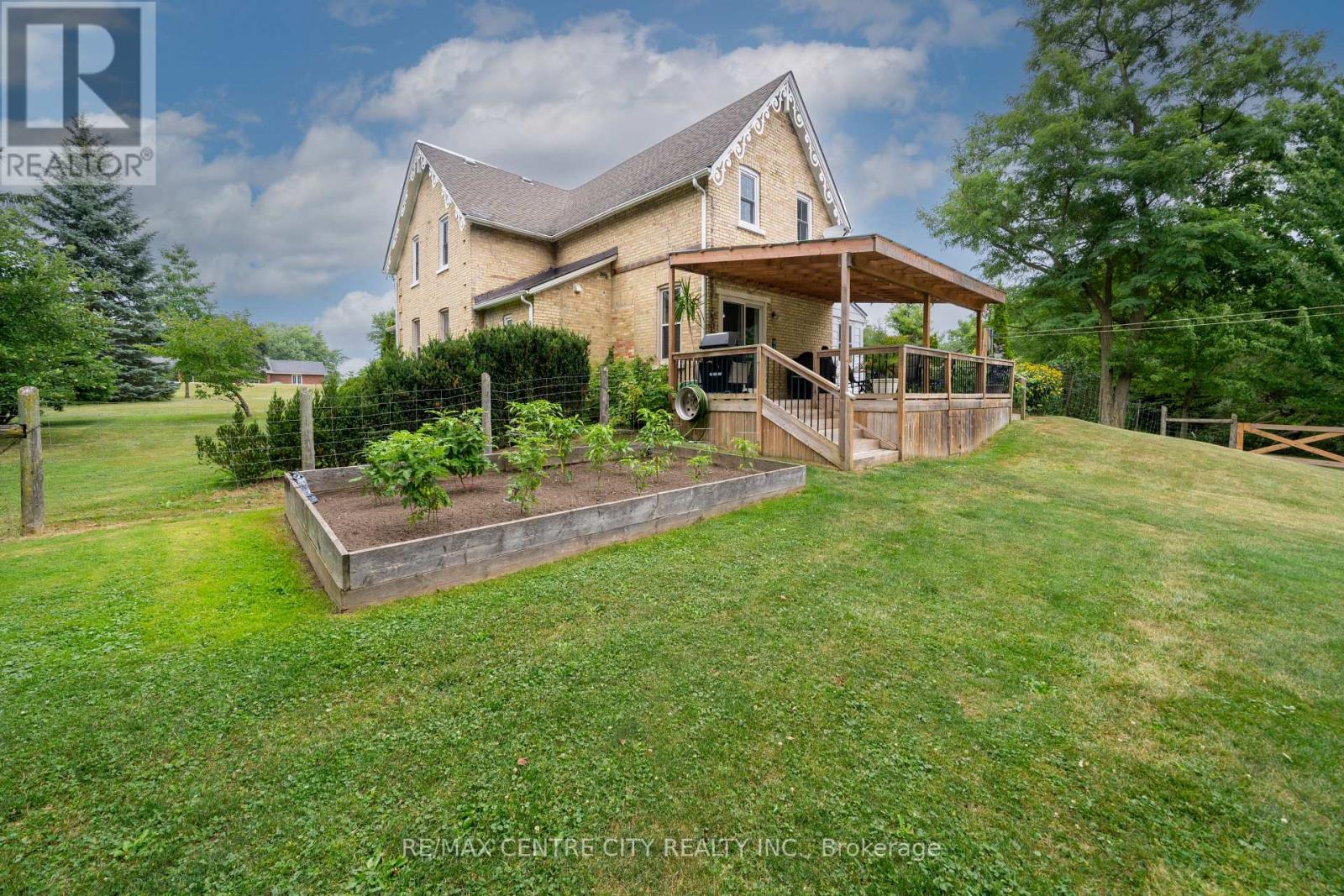 2179 EGREMONT DRIVE - 9