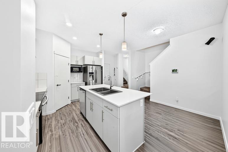 19716 27 AV NW, The Uplands, Edmonton photo 3