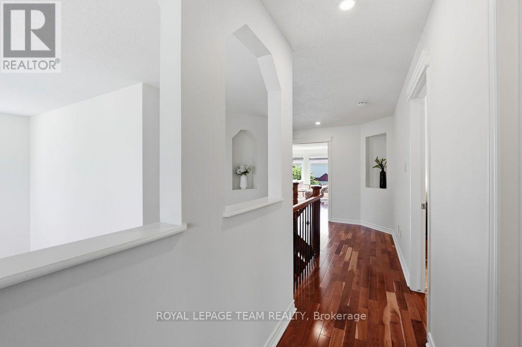 13 RIVERSTONE DRIVE - 29