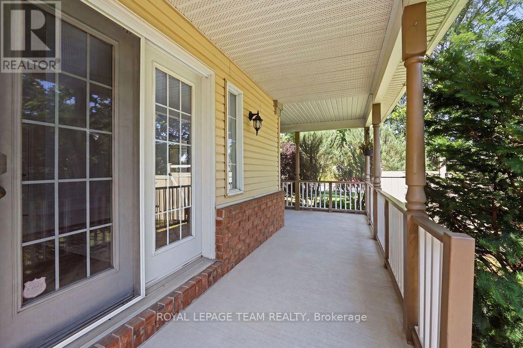13 RIVERSTONE DRIVE - 44