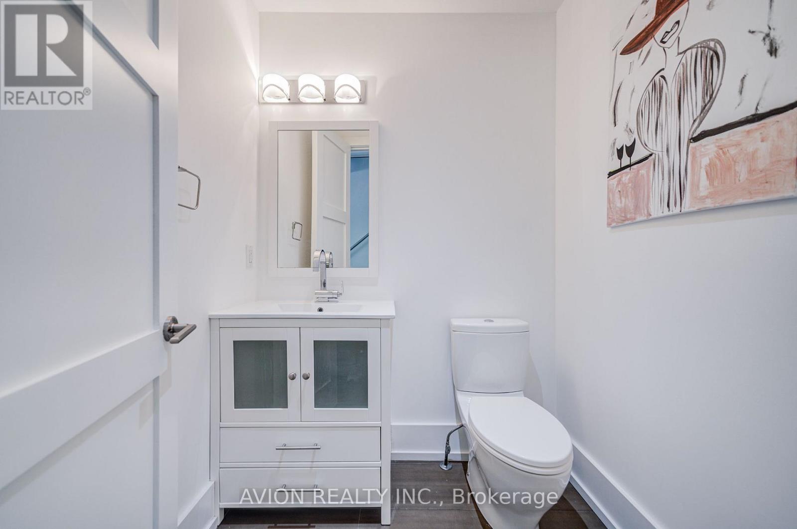 7A SYLVAN AVENUE - 32