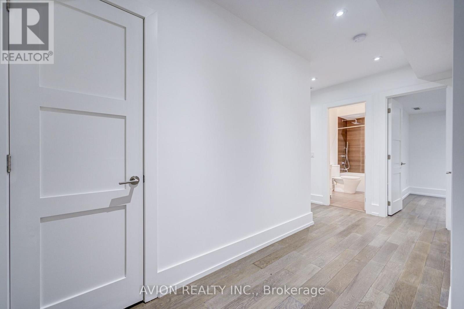 7A SYLVAN AVENUE - 35
