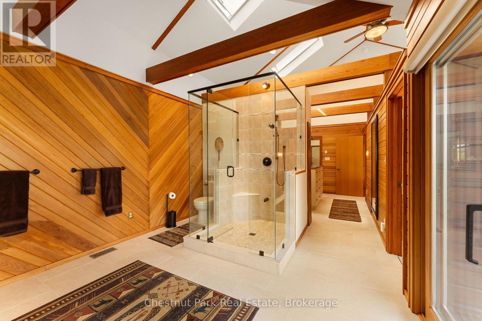 #2 1088 LAWLAND HEIGHTS ROAD - 15