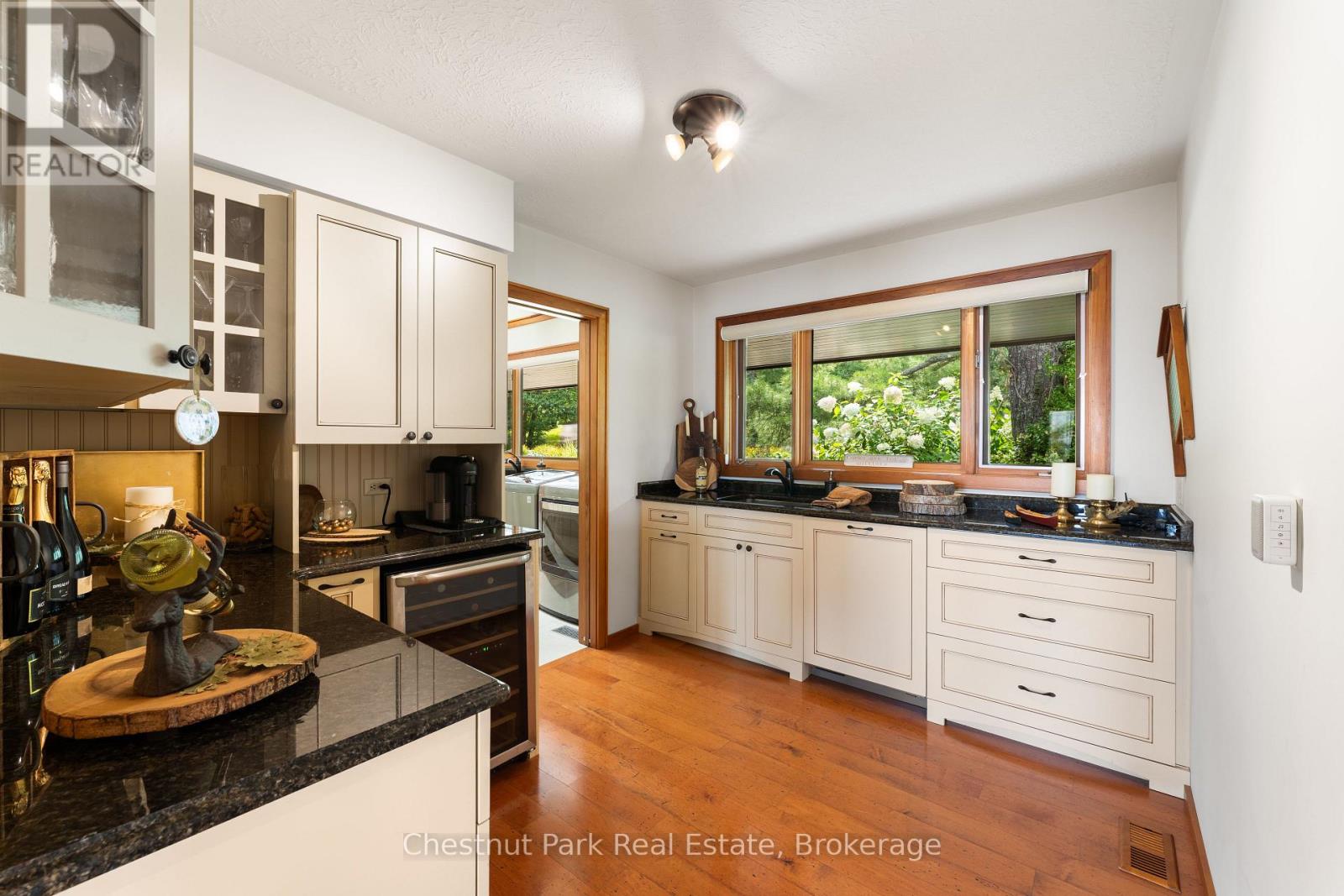 #2 1088 LAWLAND HEIGHTS ROAD - 18
