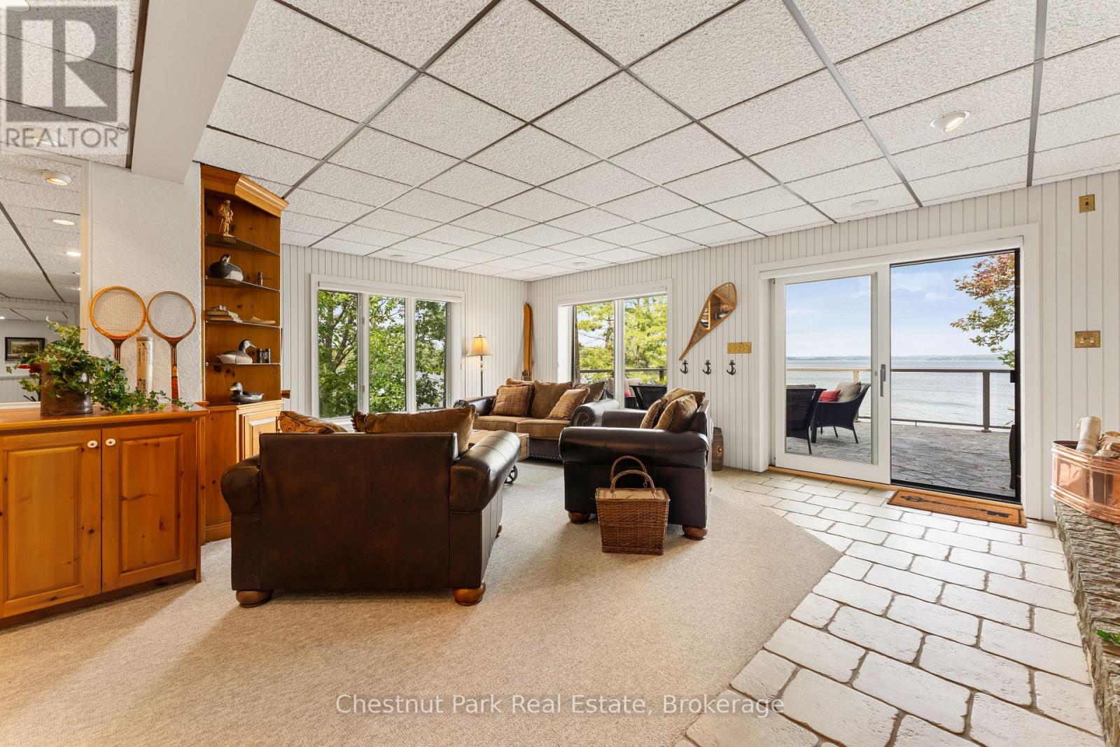 #2 1088 LAWLAND HEIGHTS ROAD - 21