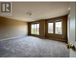 Bedroom 3 - 7 Bassett Avenue, Richmond Hill, ON L4B4M8 Photo 6