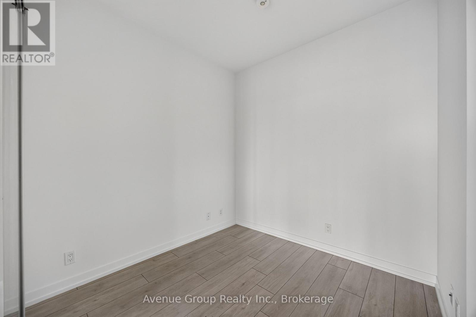 #2106 898 PORTAGE PARKWAY - 24