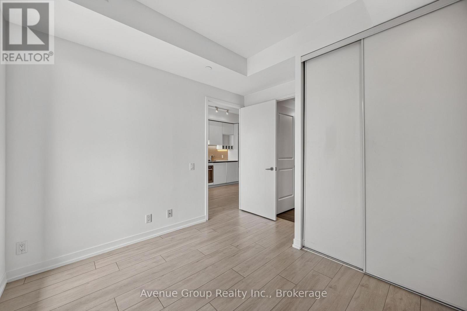 #2106 898 PORTAGE PARKWAY - 34