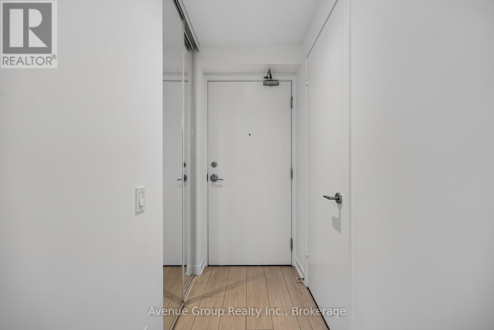 #2106 898 PORTAGE PARKWAY - 5