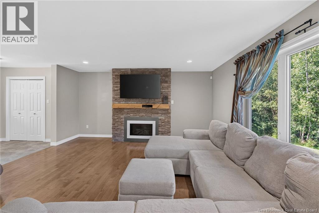 134 Du Portage Street - 11