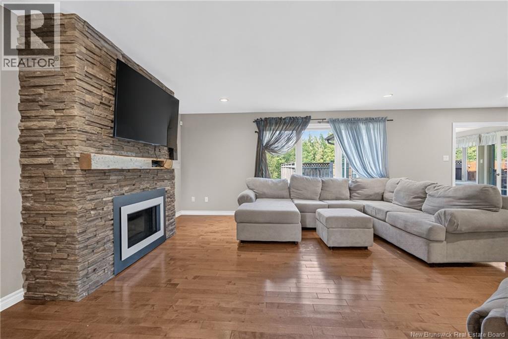 134 Du Portage Street - 9