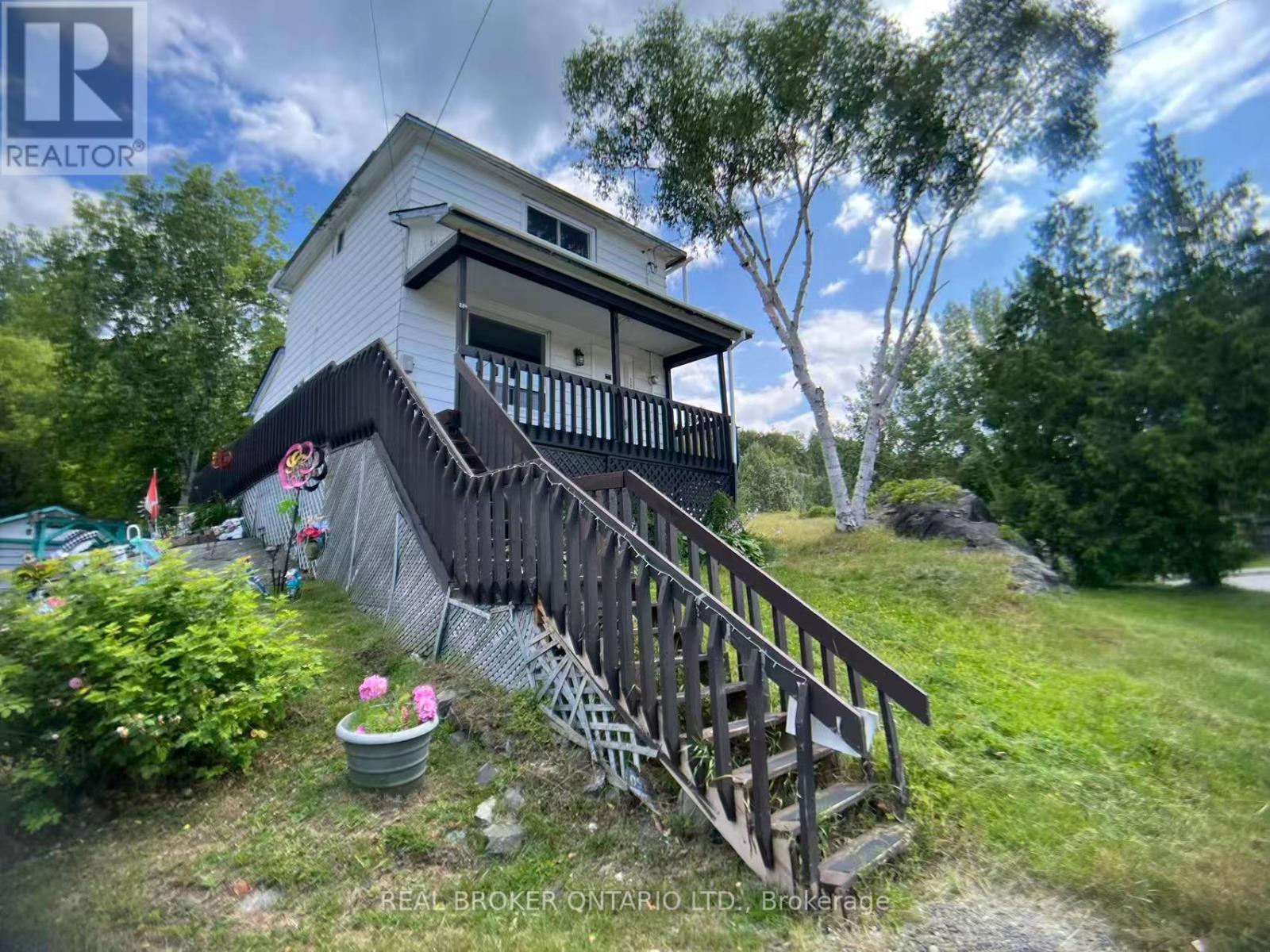 236 MOUNTAIN STREET - 1