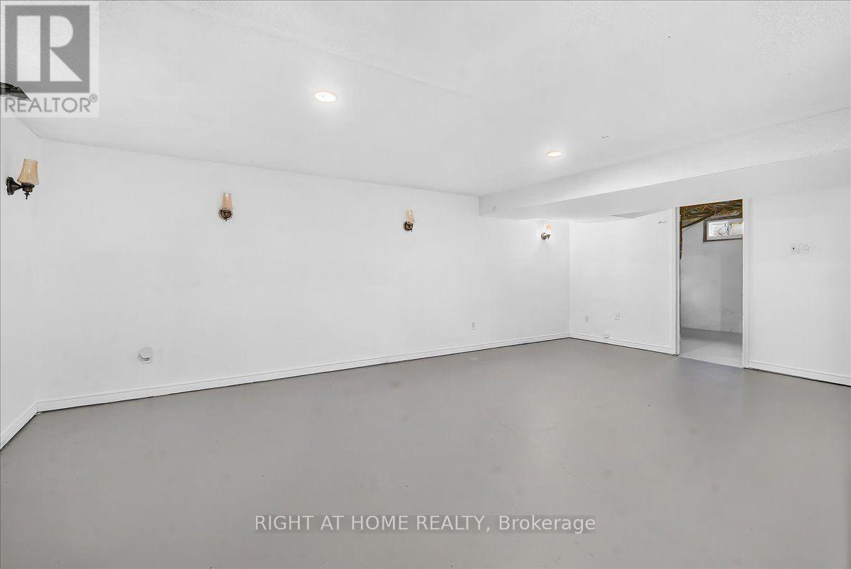 620 CARLTON STREET - 28