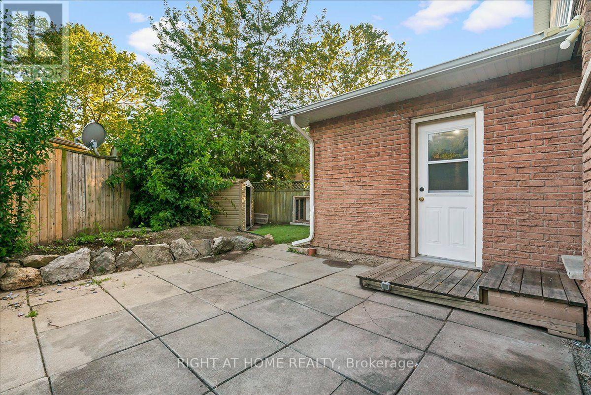 620 CARLTON STREET - 31