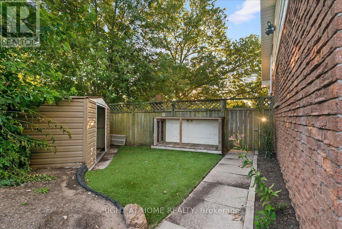 620 CARLTON STREET - Image 32