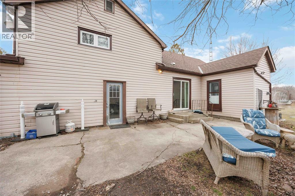 823 HOLT LINE - 21