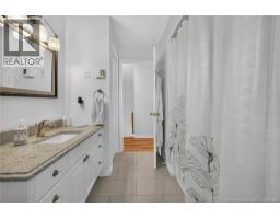Kitchen - 409 Gaspe, Dieppe, NB E1A6V8 Photo 12