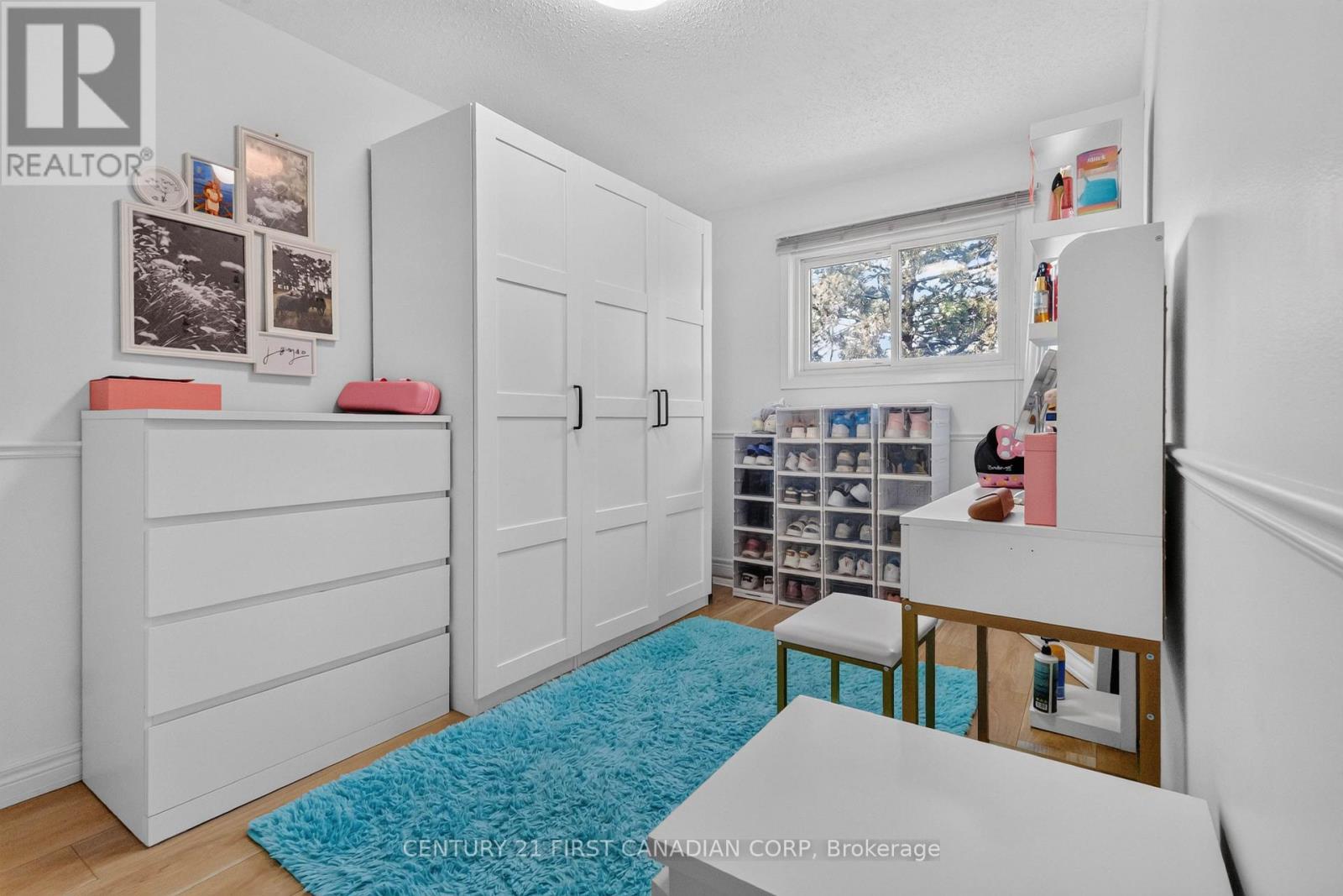 #12 1430 JALNA BOULEVARD - 19