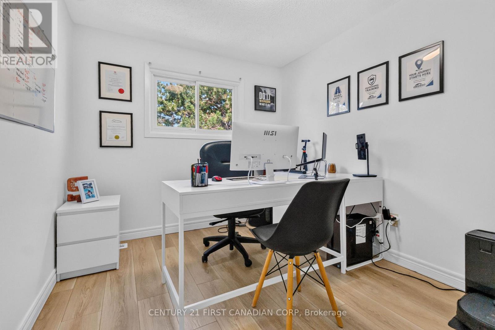 #12 1430 JALNA BOULEVARD - Image 20