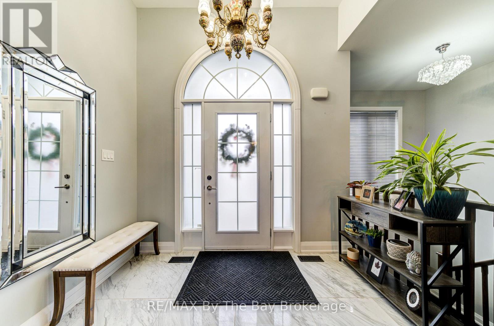 16 WALNUT DRIVE - 4