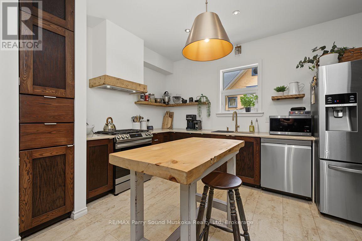 29 WAUBEEK STREET - Image 11