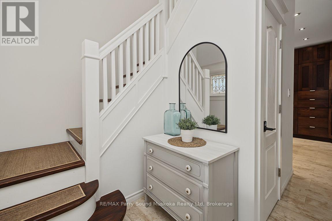 29 WAUBEEK STREET - Image 21