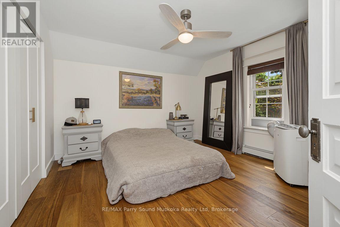 29 WAUBEEK STREET - Image 24