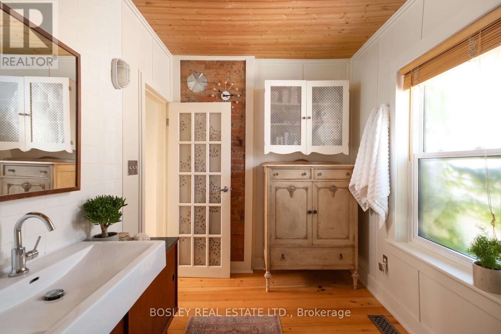 188 ROSEMOUNT AVENUE - Image 20