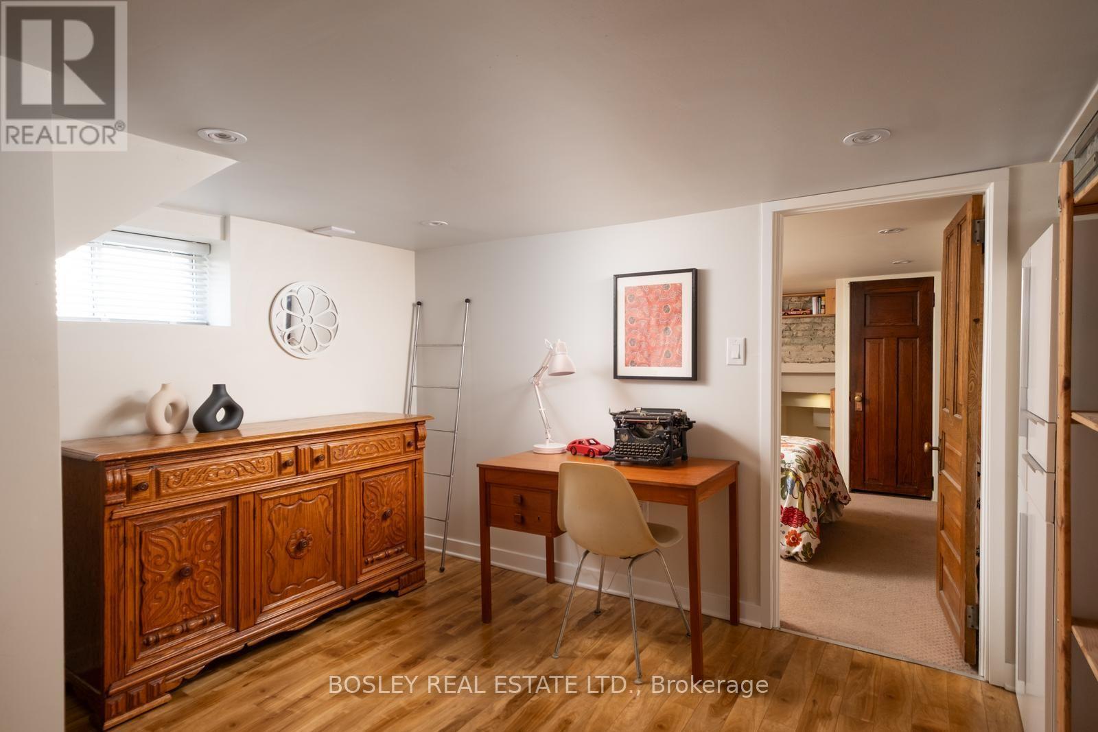 188 ROSEMOUNT AVENUE - Image 25