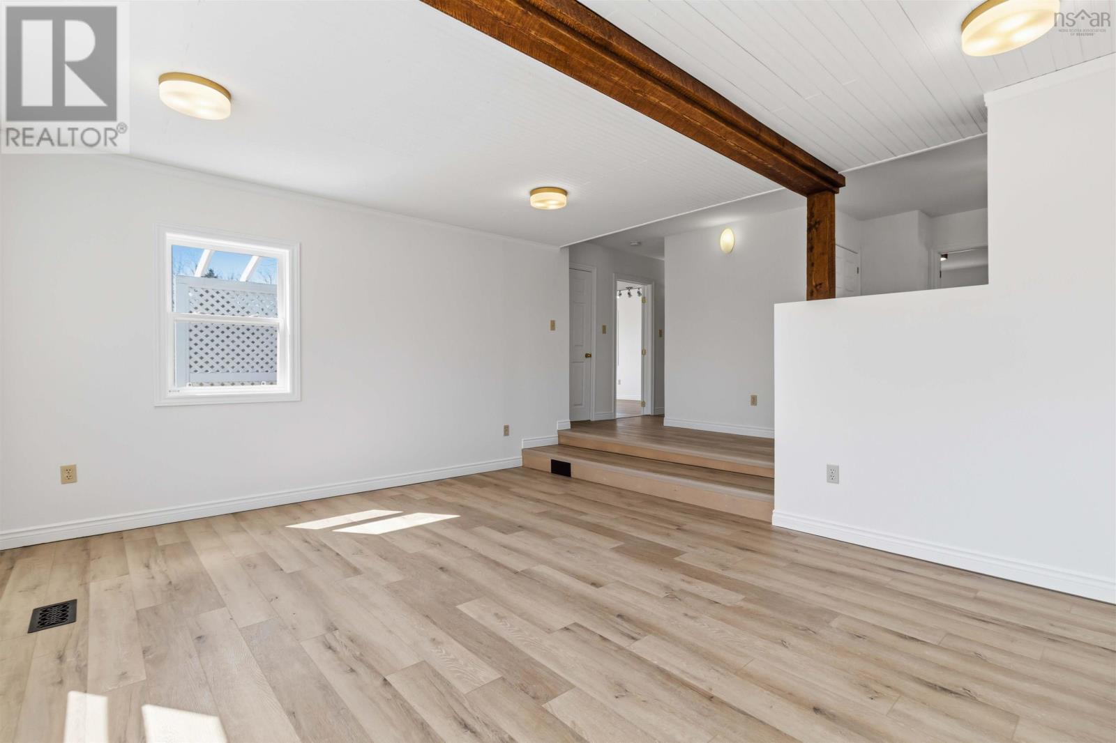 341 Myra Road - 8
