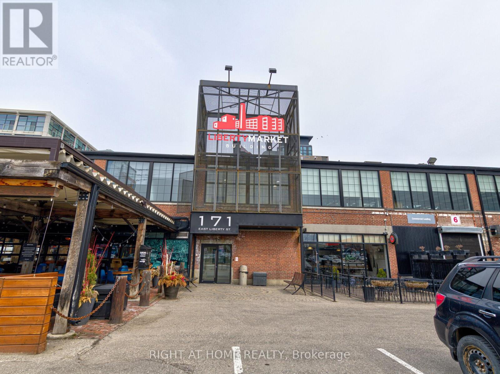 #PH03 69 LYNN WILLIAMS STREET - 44