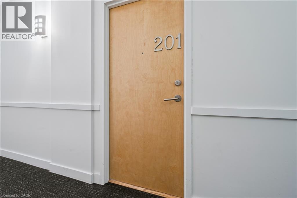 #201 42 BRIDGEPORT Road E - 4