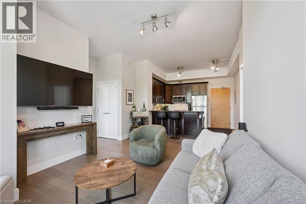 #201 42 BRIDGEPORT Road E - 7