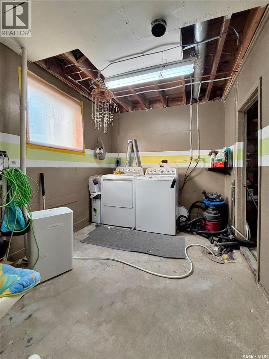 701 3rd AVENUE - 22