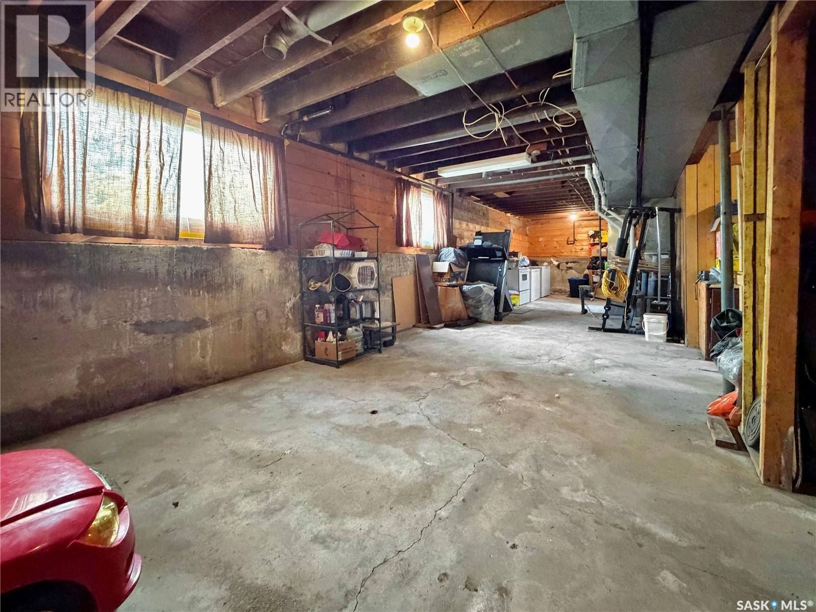 701 3rd AVENUE - 33