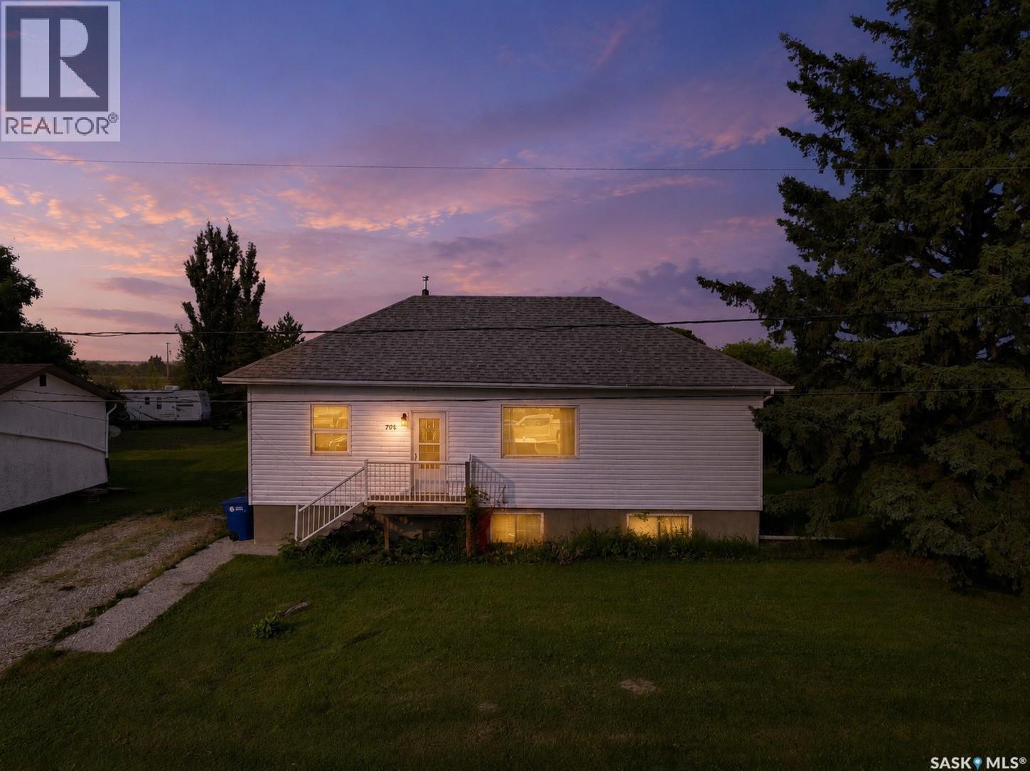 701 3rd AVENUE - 34