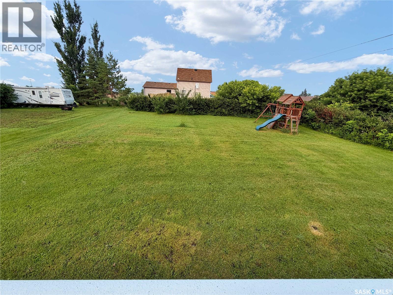 701 3rd AVENUE - 5