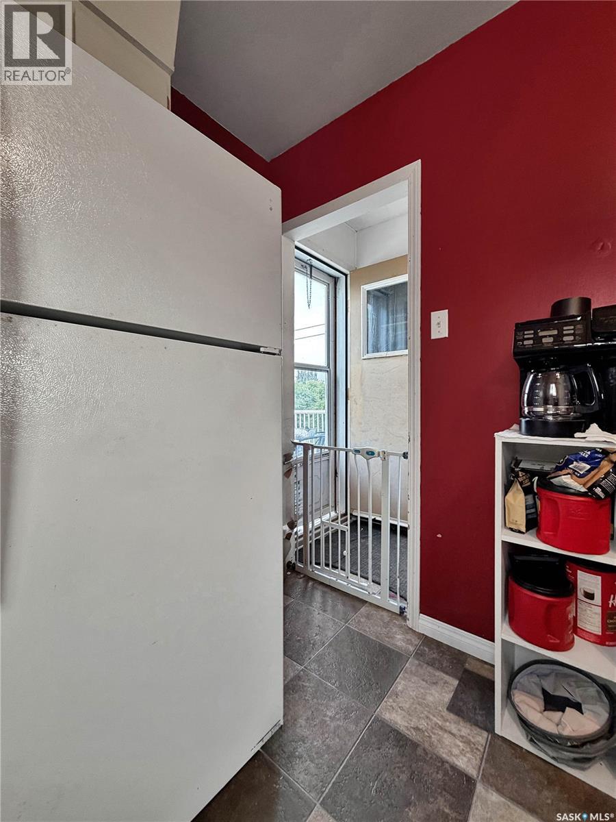701 3rd AVENUE - 6