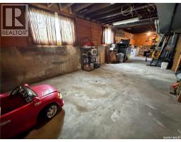 701 3rd Avenue, Spy Hill, SK S0A3W0 Photo 32