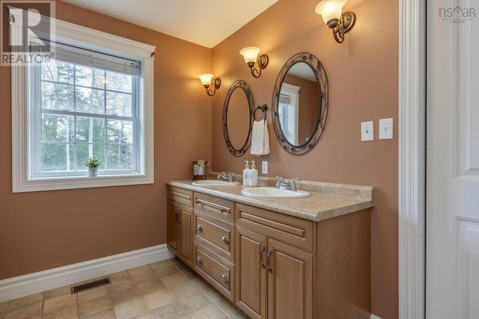 Property 21 of 46 of 274 Harrington Road