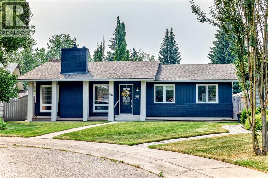 256 Midvalley Place SE, Midnapore, Calgary photo 1