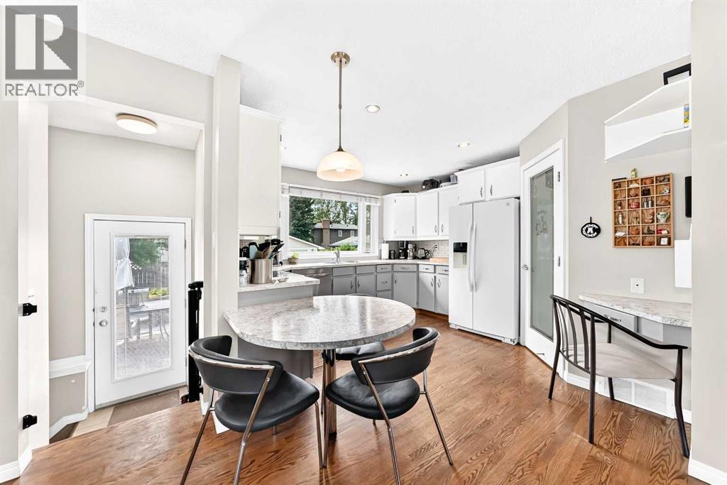 256 Midvalley Place SE - 11