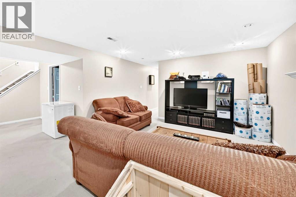 256 Midvalley Place SE - 27