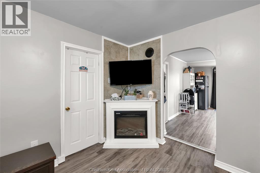 14 McNaughton AVENUE - 14