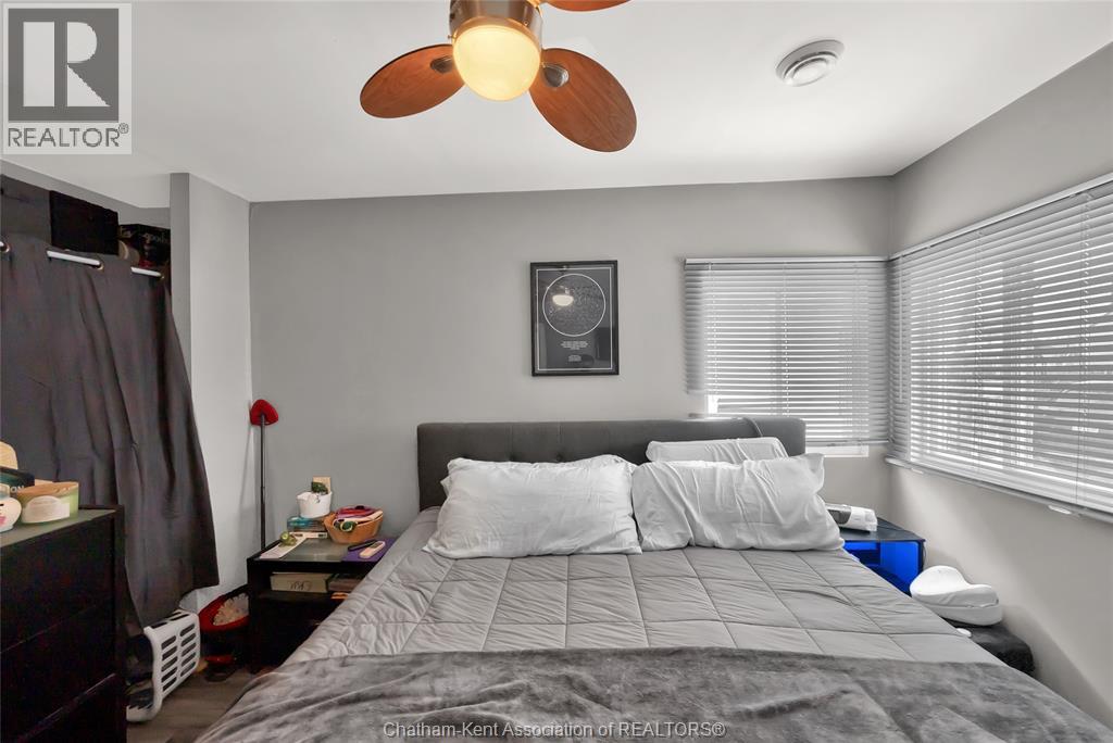 14 McNaughton AVENUE - 18
