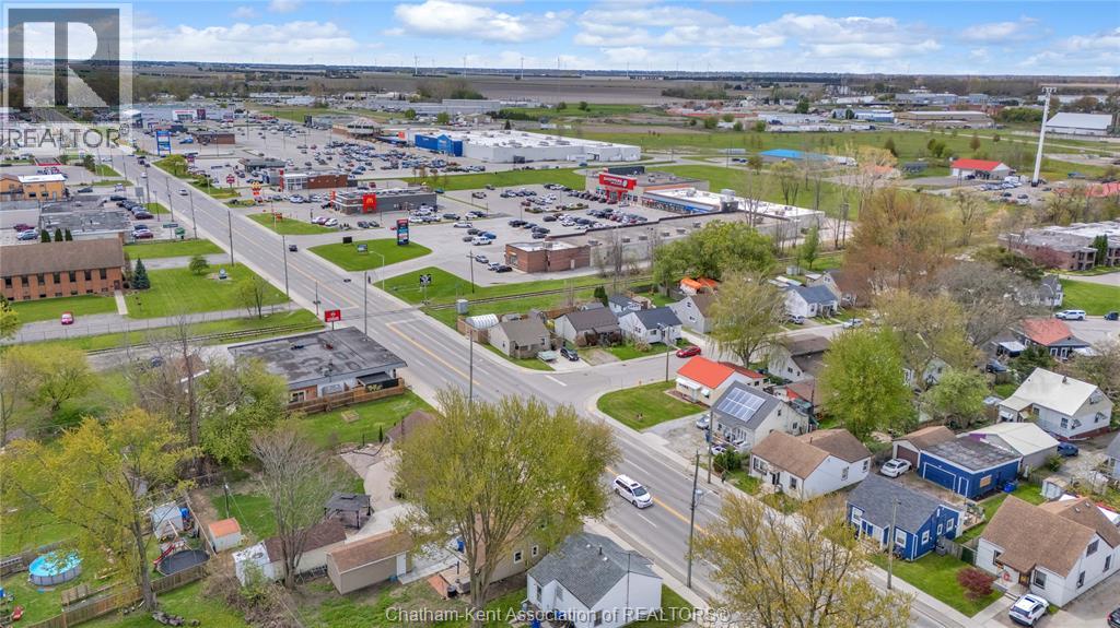 14 McNaughton AVENUE - 31