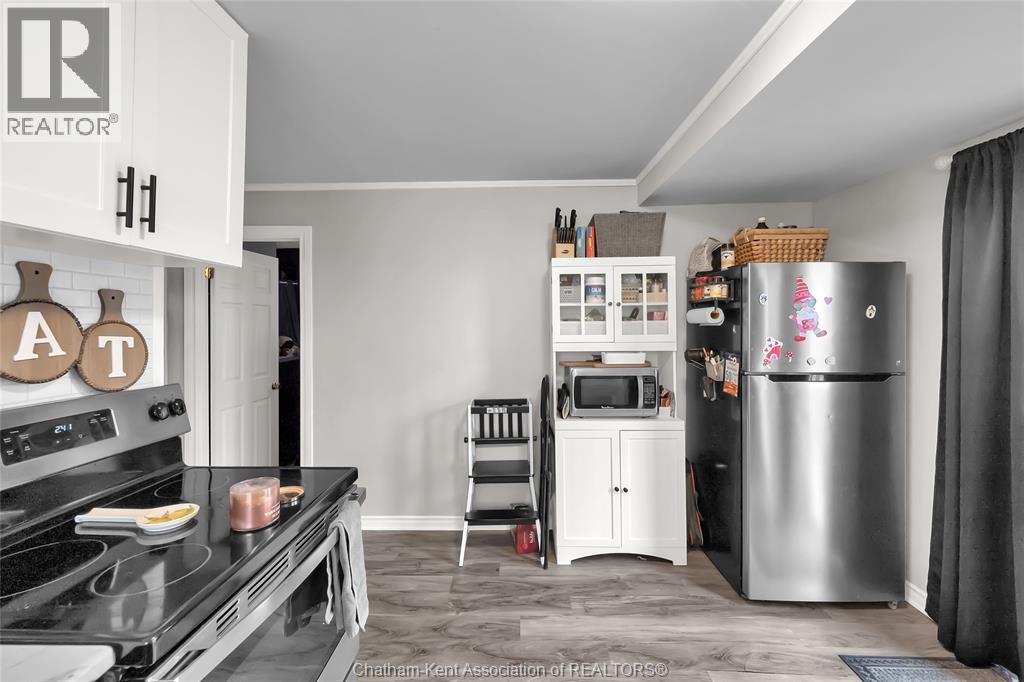 14 McNaughton AVENUE - 5